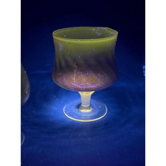Set of 2 - Empoli Amethyst Optic Swirl Clear Twist Base Brandy Snifer/Goblet - Picture 1 of 13